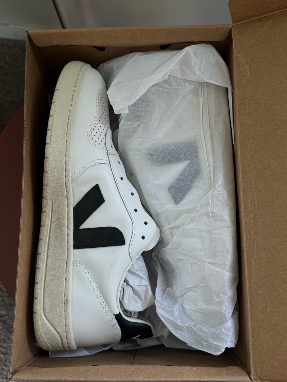 Veja White Leather Sneakers with Black V Logo size 11.5